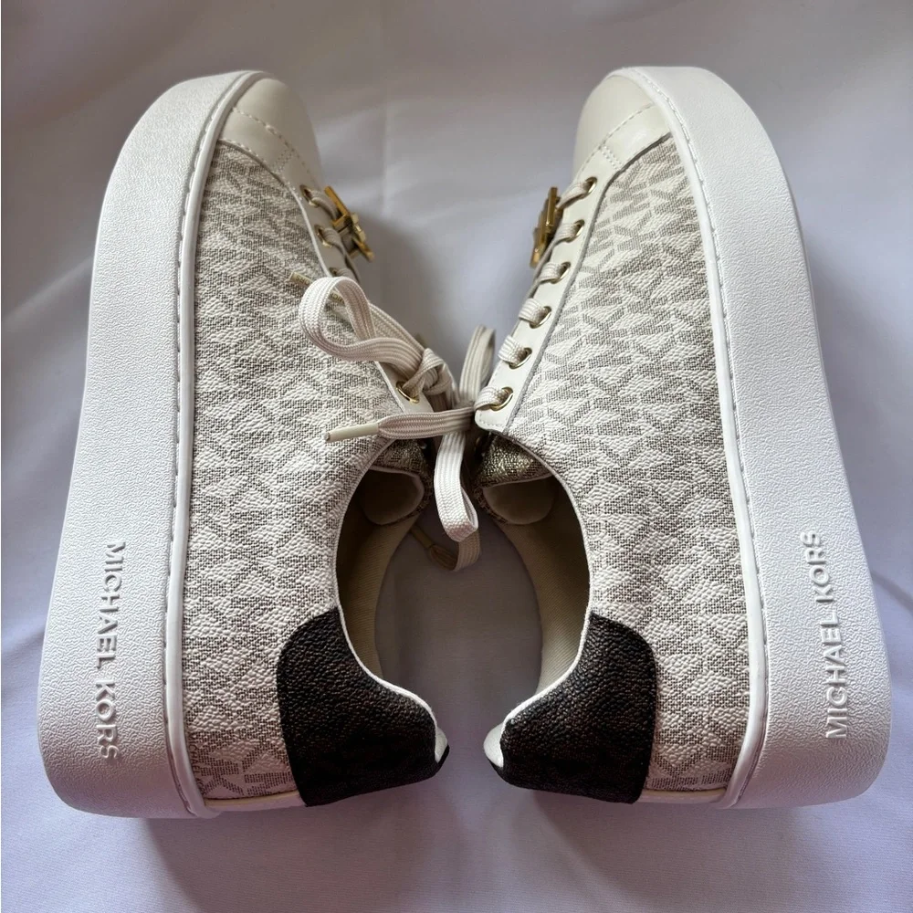 Michael Kors Poppy Lace Cream Sneaker - Picture 9 of 11